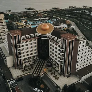 5* Hotel Saturn Palace